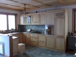 cucina in frassino a finitura  naturale 